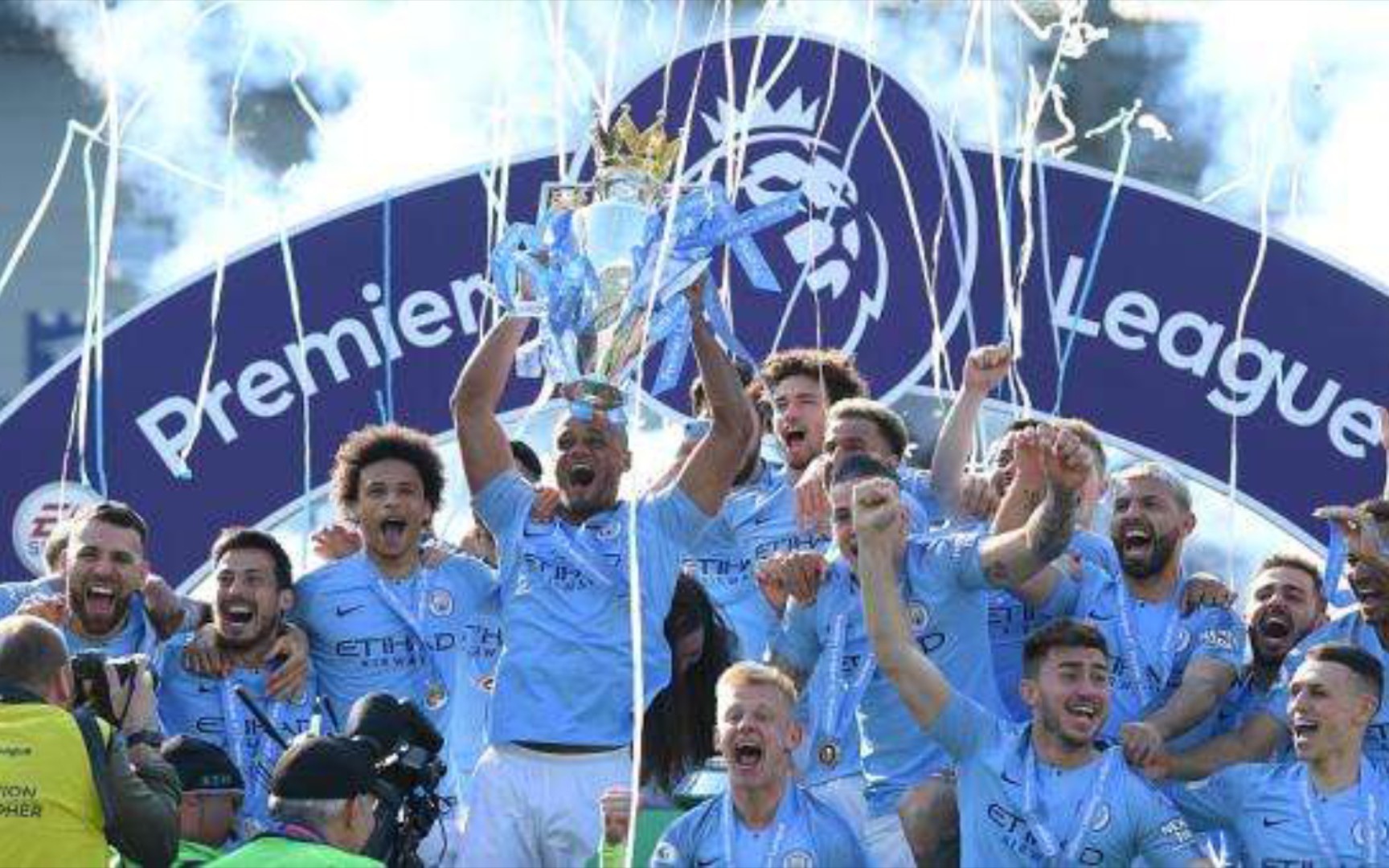 彰显了路易 彰显了路易